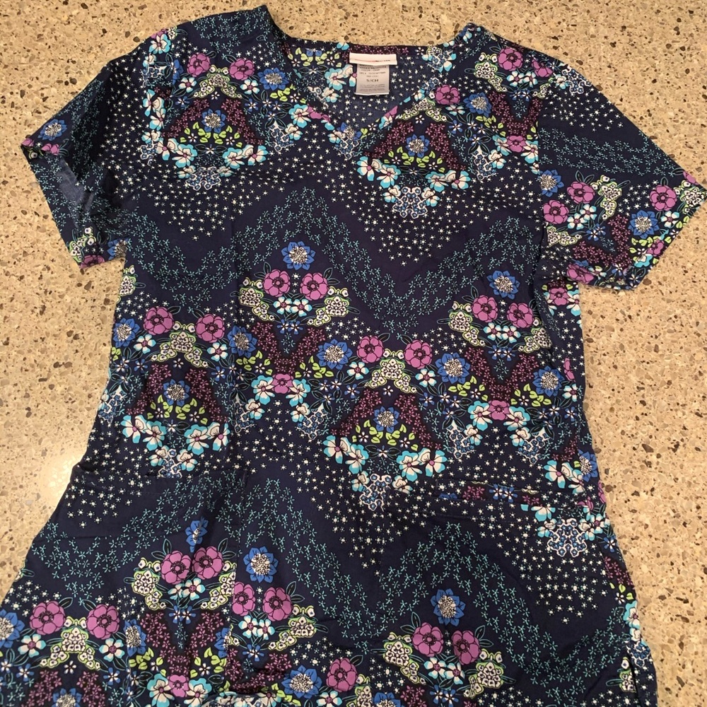Scrub set